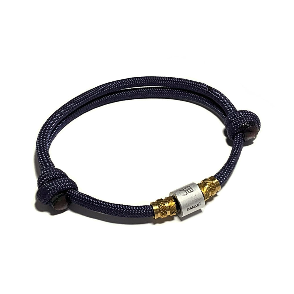 BRA336 - Bracelet en corde bleu et écrous